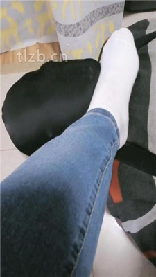 图片[3]-蓝蜻蜓】白袜脚窒息踩/藤条抽