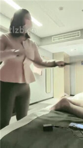 【樊樊】皮带重度鞭打_绳艺资料库