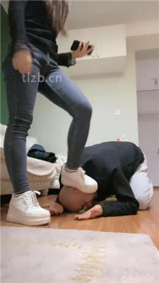 图片[2]-魅儿】舔脏鞋底棉袜/裸足插嘴/磕头求圣水