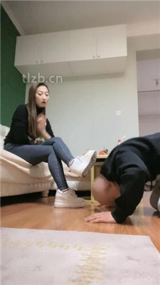 图片[5]-魅儿】舔脏鞋底棉袜/裸足插嘴/磕头求圣水