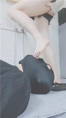【云儿公主】脚垫裸足恋足狂舔_绳艺套路直播视频资源网