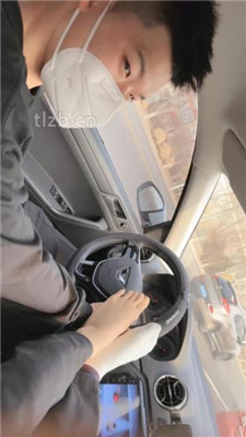 【朱砂痣】开发驾校教练舔脏鞋臭脚_绳艺资料库视频资源下载