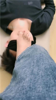 【啡啡】迷恋裸足的下贱小奶狗_绳艺资料库