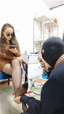 图片[9]-平凡】学生脚奴/鞋底抹布-语言羞辱/口水耳光/舔丝袜脚