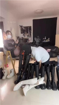 图片[7]-甜心教主】多双脏长靴用狗舌头清理