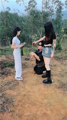 图片[8]-阳阳】双S-户外-舔泥巴脏鞋/骑马狗链遛狗/鞭打