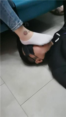 图片[11]-文文文】3素人S-长靴原味船袜踩地毯狗