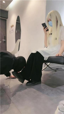 【抬头直视姐姐】白发魔女S第一次尝试玩SM_绳艺资料库