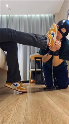 图片[3]-上头姐妹】粤语调教-素人大学小姐姐调狗