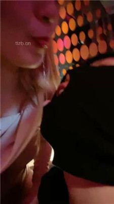 图片[12]-甜味药丸】KTV虐双狗-舔脚深喉/转胯骑马/口水吐狗脸