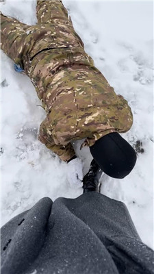 图片[16]-辣姐】冰天雪地公开处刑惩罚狗