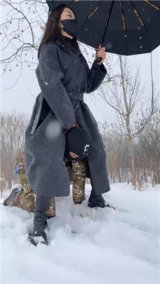 图片[14]-辣姐】冰天雪地公开处刑惩罚狗