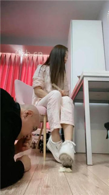 图片[5]-魅儿】伺候主人起床-赏赐圣水