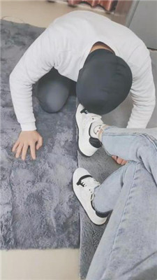 【灵竹】运动后超臭原味强迫狗舔_绳艺资料库