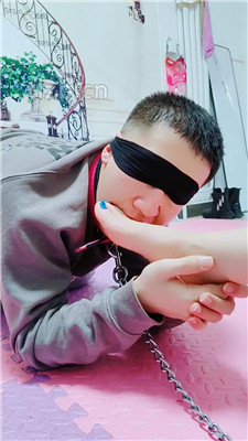 图片[7]-高跟姐姐】内裤套头/鞋垫面包喂食/品尝裸足完整版】