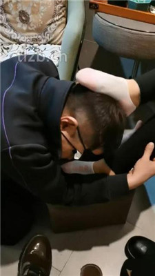 图片[11]-文文文文】开发双S艺校女神清理脏靴子