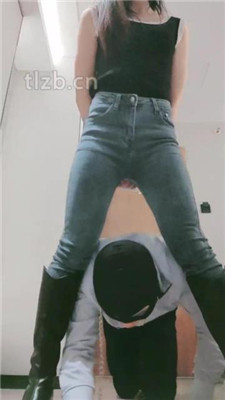 图片[7]-妮蔻】长靴脚下踩虐/胯下辱/闻臭脚臭脚丫/插嘴