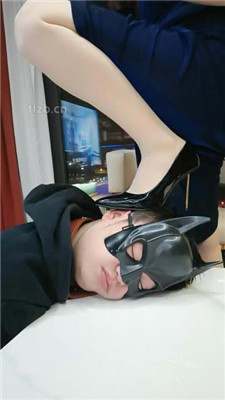 图片[19]-咩祖】肉丝脚狂舔/高跟踩狗舌/清理脚趾/臭脚捂脸