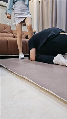 【嘉妮】贝壳头肉丝脚踩虐/伺候沐足_绳艺资料库