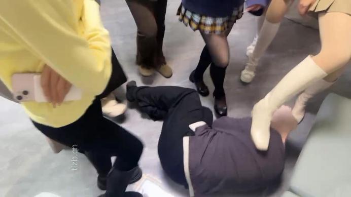 图片[6]-狗哥】强推-七素人女神重度暴力玩狗