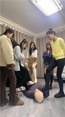 图片[16]-狗哥】强推-七素人女神重度暴力玩狗