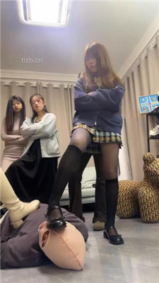 图片[19]-狗哥】强推-七素人女神重度暴力玩狗