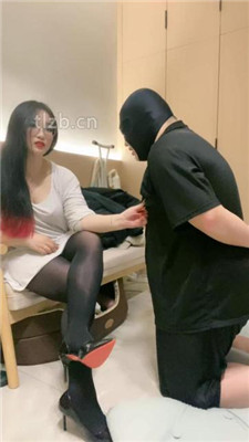 图片[7]-小羊】黑丝脚踩踏/抽耳光/掐脖掐乳
