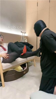 图片[13]-小羊】黑丝脚踩踏/抽耳光/掐脖掐乳