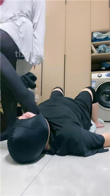 图片[20]-小羊】黑丝脚踩踏/抽耳光/掐脖掐乳