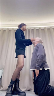 【大一诗诗】短靴黑丝白袜_绳艺资料库