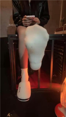 图片[11]-苏西】物化坐垫-黑丝白袜脚