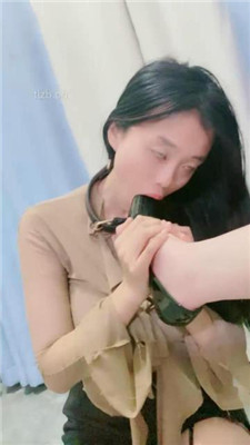 图片[3]-素人星探】母畜舔原味jio-绿帽老公旁观看