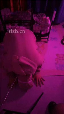 【璐璐大王】圈养M跪舔长靴踩踏/重度sp_绳艺资料库