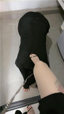 图片[10]-小软】高跟美腿碾压踩/坐脸窒息/圣水嘴洗丝袜