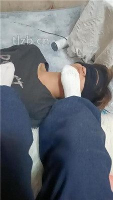 【酱酱果】白袜裸足踩脚垫_绳艺资料库