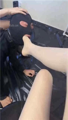 图片[9]-夏梦】双S-狗笼囚禁/舔高跟/骑马/脚喂酸奶双视角版】