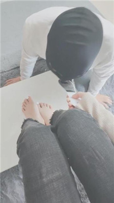 图片[2]-云儿公主】啃吃脚皮-高跟裸足恋足舔