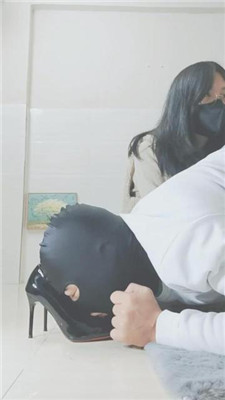 图片[9]-云儿公主】啃吃脚皮-高跟裸足恋足舔