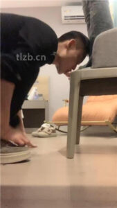 【娩娩大魔王】绿帽前男友裸足狂舔【上】_绳艺资料库