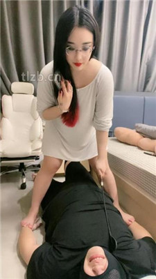 图片[12]-小羊】重度鞭打/高跟裸足踩踏/人肉坐垫