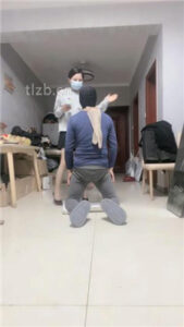 【小原妈妈】提档/高跟踩踏/肉丝脚狂舔_绳艺资料库