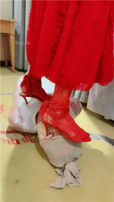 图片[16]-美娜格格】死亡游戏-保鲜膜包裹/马丁靴踩踏/花样窒息