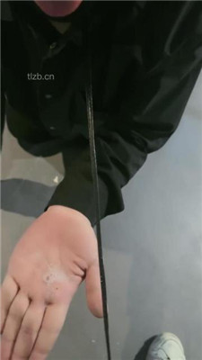 图片[8]-黑兔】严刑逼供教训犯人-舔脏老爹鞋/吊绑虐打/狗链遛狗