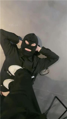 图片[13]-黑兔】严刑逼供教训犯人-舔脏老爹鞋/吊绑虐打/狗链遛狗