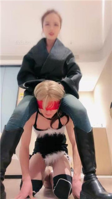 图片[3]-沐阳大小姐】狠虐CD奴-转胯骑马爬行/打手掌/耳光/裸足狂舔