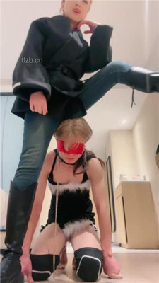 图片[4]-沐阳大小姐】狠虐CD奴-转胯骑马爬行/打手掌/耳光/裸足狂舔