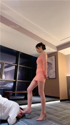 图片[4]-简一】高跟美腿踩虐/鞭打/吐口水/耳光/鞋插嘴