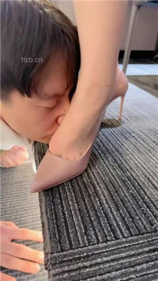 图片[10]-简一】高跟美腿踩虐/鞭打/吐口水/耳光/鞋插嘴