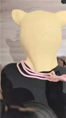 图片[20]-娜娜米】舔脏靴子玉足/脚踩喂食完整版】