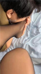 【冰色】酸臭黑丝脚捂脸/内裤诱惑_绳艺资料库